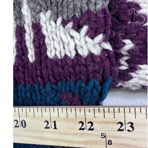 Vintage 100% Wool Sweater Cardigan women's size  44x31 chunky Ecuador buttons - Picture 5 of 6